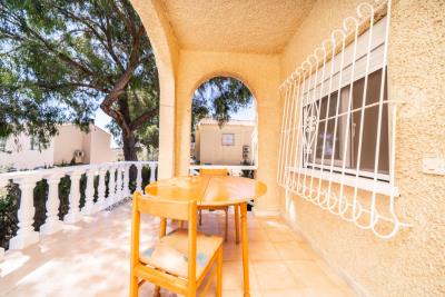 Detached-Property-for-sale-in-La-Marina---17---Portals-