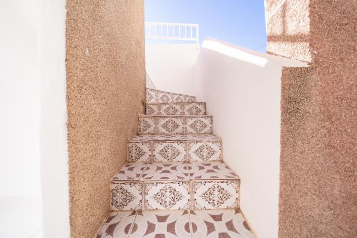 Image No.18-4 Bed Townhouse for sale