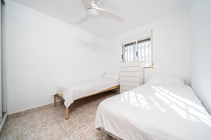 Image No.29-4 Bed Townhouse for sale