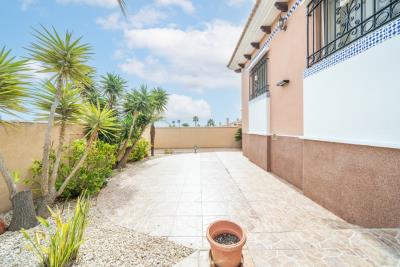 Detached-Property-for-sale-in-La-Marina--8---Portals-