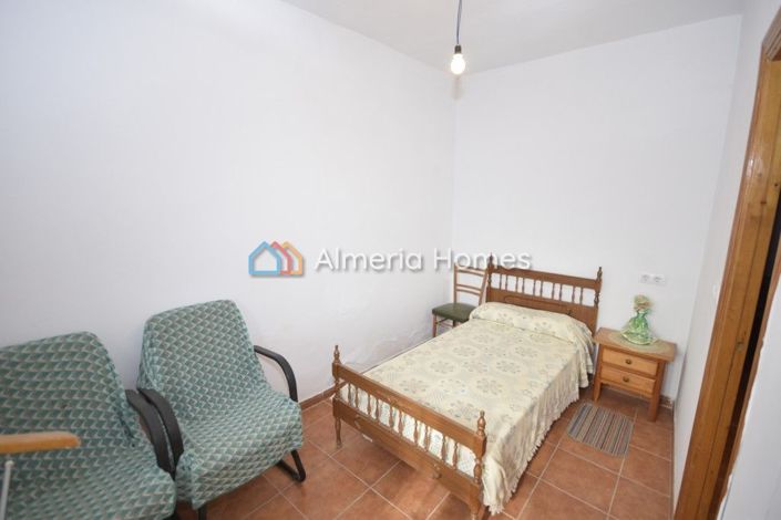 Image No.14-Maison de campagne de 6 chambres à vendre à Oria