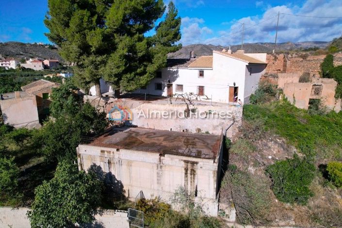Image No.5-Maison de campagne de 6 chambres à vendre à Oria