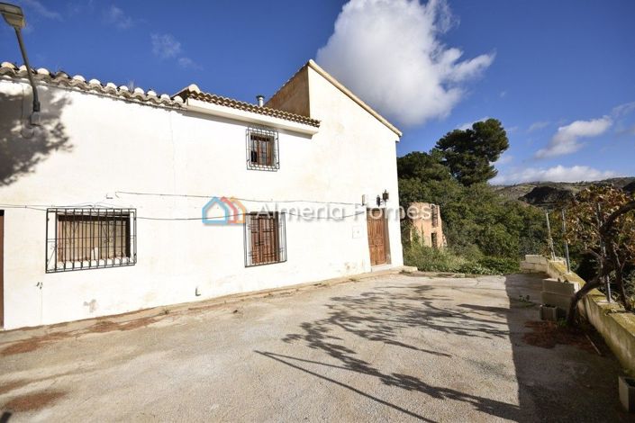 Image No.9-Maison de campagne de 6 chambres à vendre à Oria