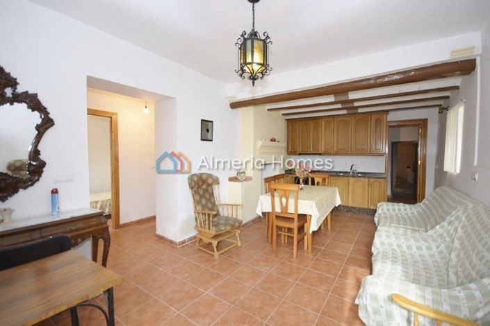 Image No.10-Maison de campagne de 6 chambres à vendre à Oria