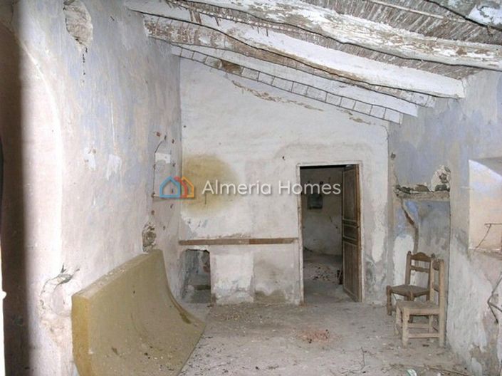 Image No.3-Maison de campagne de 4 chambres à vendre à Lubrín