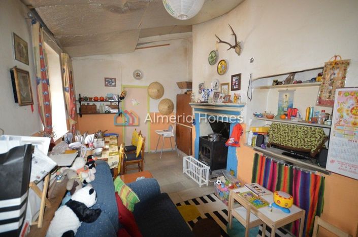 Image No.2-Maison de campagne de 2 chambres à vendre à Purchena