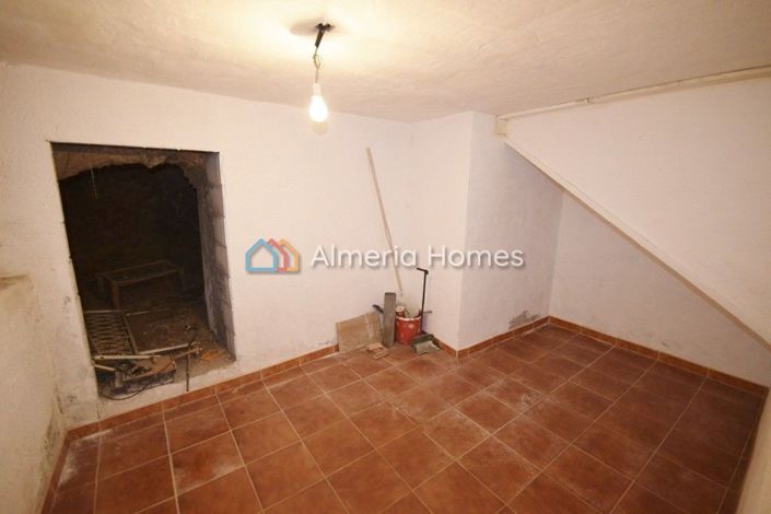 Image No.16-Maison de campagne de 6 chambres à vendre à Oria