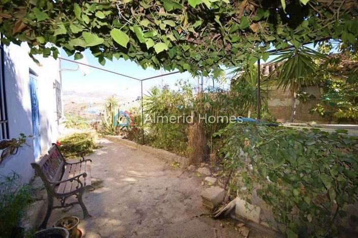 Image No.18-Maison de campagne de 6 chambres à vendre à Oria