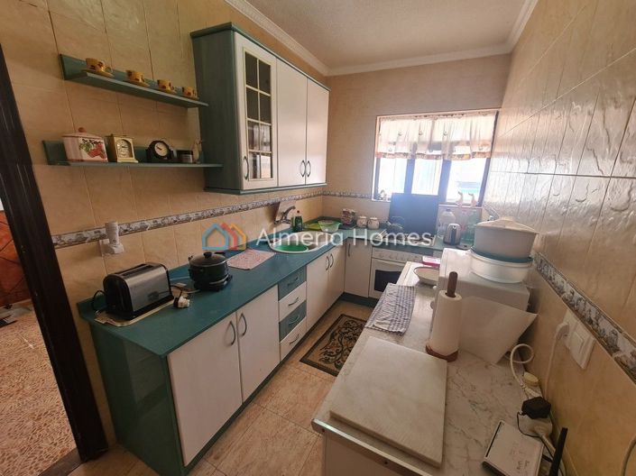 Image No.10-5 Bed Townhouse for sale