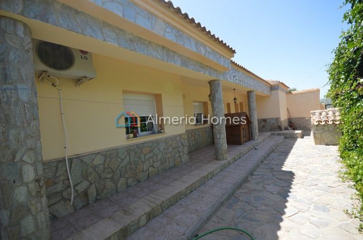 Image No.18-4 Bed Villa for sale