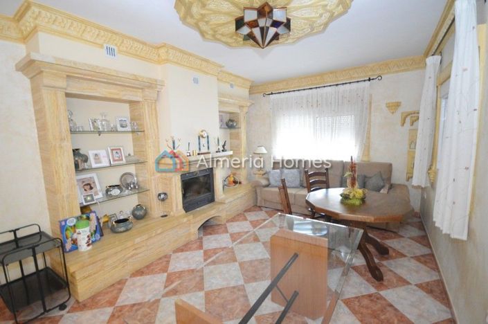 Image No.4-4 Bed Villa for sale