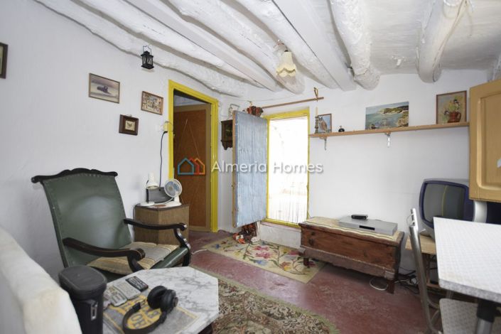 Image No.12-3 Bed Townhouse for sale