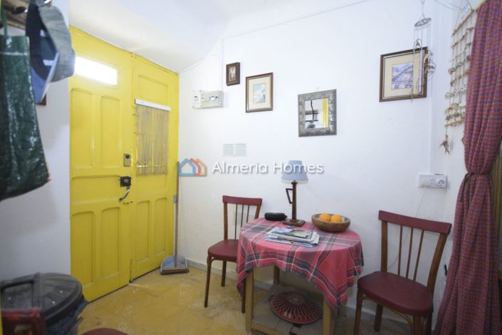 Image No.3-3 Bed Townhouse for sale