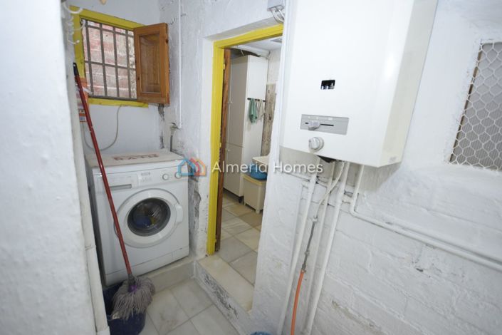 Image No.10-3 Bed Townhouse for sale