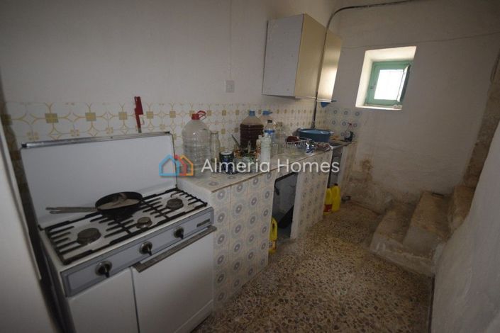 Image No.12-Maison de campagne de 4 chambres à vendre à Oria