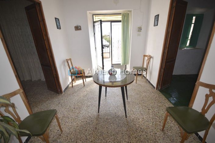 Image No.4-Maison de campagne de 4 chambres à vendre à Oria