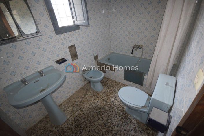 Image No.9-Maison de campagne de 4 chambres à vendre à Oria