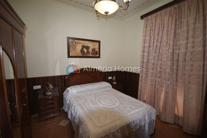 Image No.3-Maison de ville de 6 chambres à vendre à Almanzora