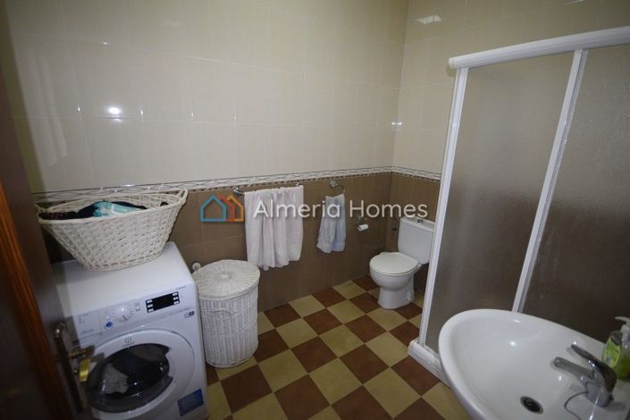 Image No.9-Maison de ville de 6 chambres à vendre à Almanzora