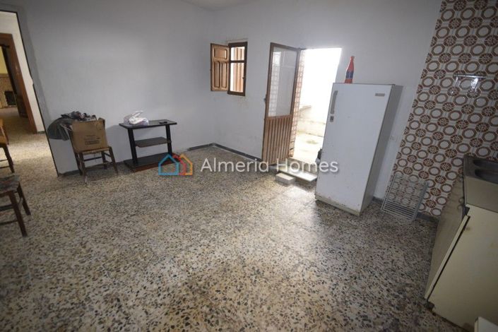 Image No.8-4 Bed Townhouse for sale