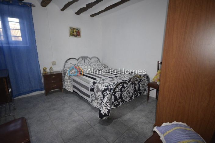 Image No.5-Maison de campagne de 4 chambres à vendre à Almeria