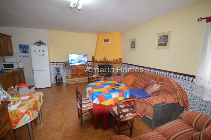 Image No.8-3 Bed Country House for sale