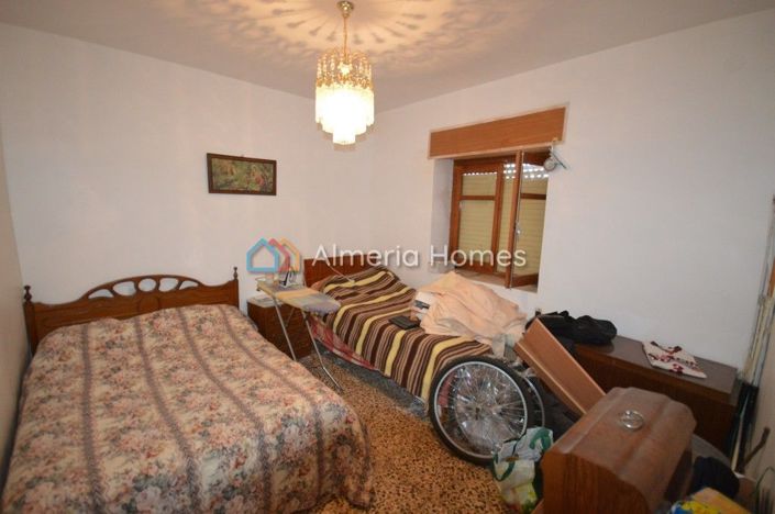 Image No.10-Maison de ville de 7 chambres à vendre à Albox