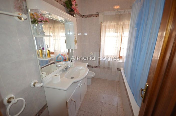 Image No.13-Maison de ville de 7 chambres à vendre à Albox