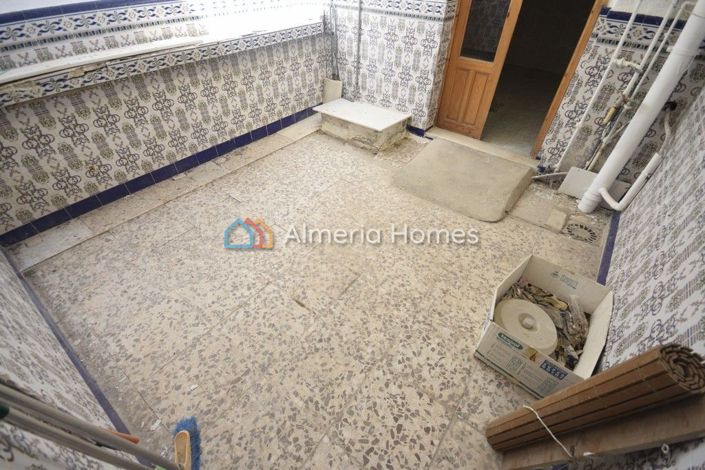 Image No.9-4 Bed Townhouse for sale