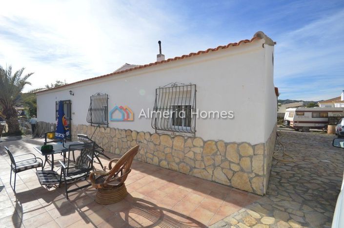 Image No.2-Maison de campagne de 4 chambres à vendre à Arboleas