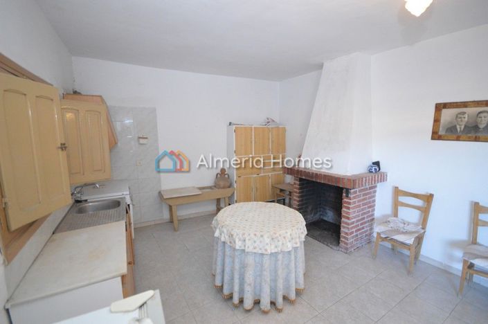 Image No.9-3 Bed Townhouse for sale