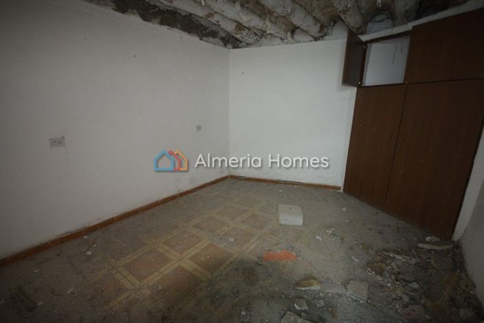 Image No.10-Maison de campagne de 5 chambres à vendre à Oria