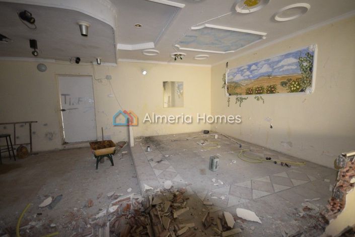 Image No.11-Maison de campagne de 5 chambres à vendre à Oria