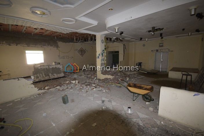 Image No.12-Maison de campagne de 5 chambres à vendre à Oria