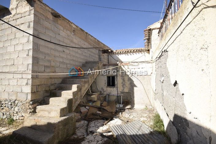 Image No.15-Maison de campagne de 5 chambres à vendre à Oria