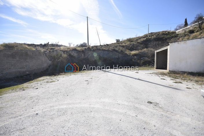 Image No.3-Maison de campagne de 5 chambres à vendre à Oria