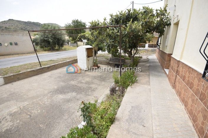 Image No.3-Maison de campagne de 6 chambres à vendre à Arboleas