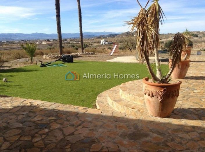 Image No.14-6 Bed Villa for sale