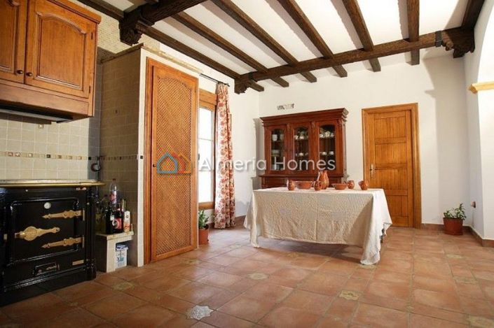 Image No.18-6 Bed Villa for sale