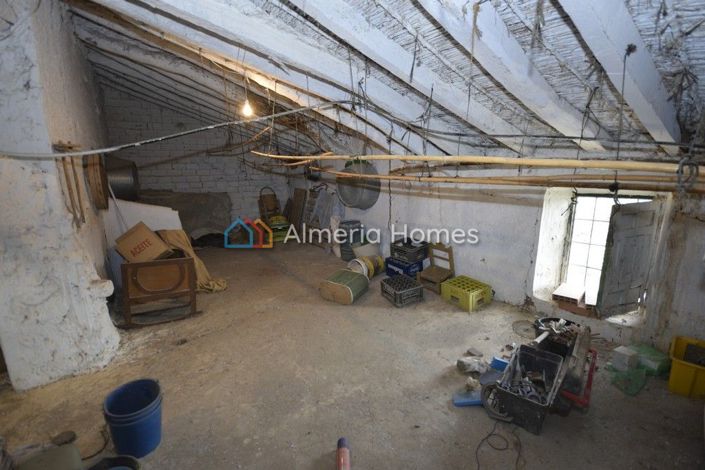 Image No.11-Maison de campagne de 4 chambres à vendre à Oria