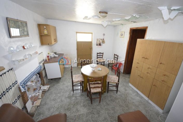 Image No.8-Maison de campagne de 4 chambres à vendre à Oria