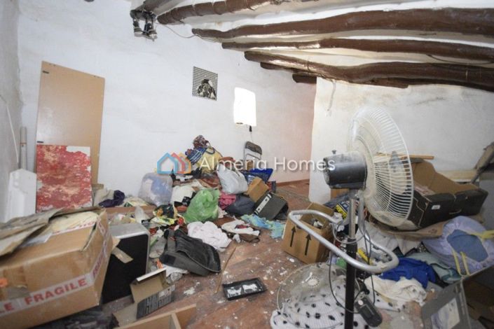 Image No.13-Maison de campagne de 4 chambres à vendre à Oria