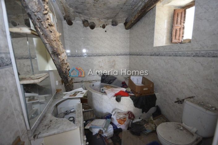 Image No.21-Maison de campagne de 4 chambres à vendre à Oria