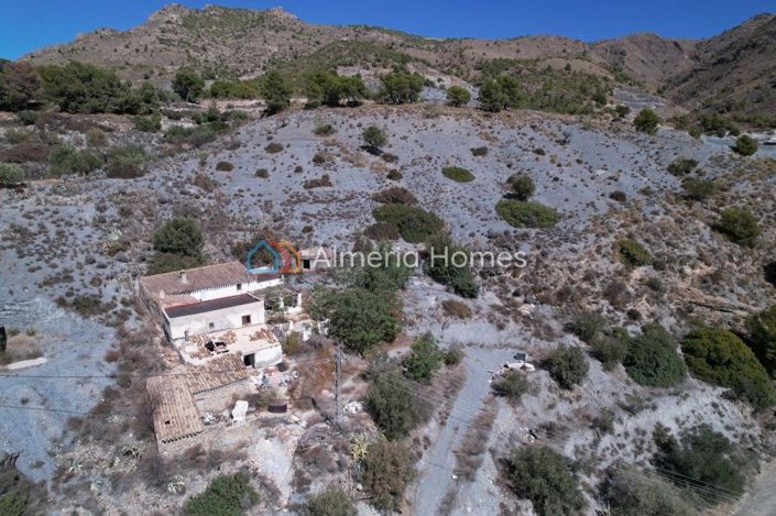 Image No.4-Maison de campagne de 4 chambres à vendre à Oria