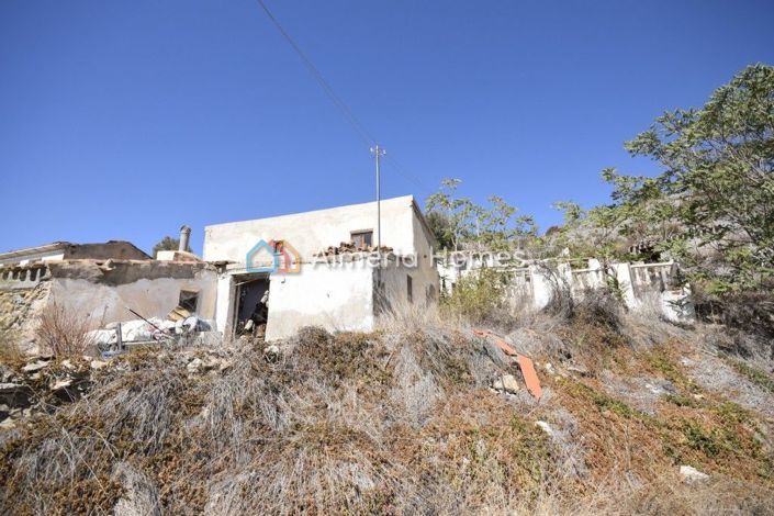 Image No.6-Maison de campagne de 4 chambres à vendre à Oria