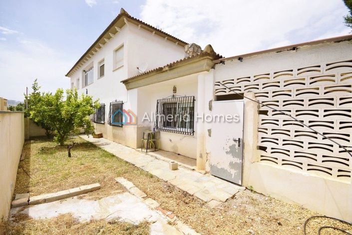 Image No.2-Villa de 4 chambres à vendre à Tíjola