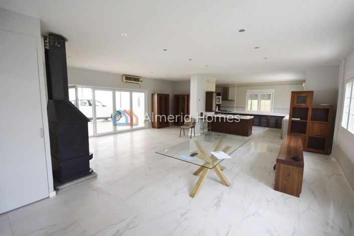 Image No.4-Villa de 4 chambres à vendre à Tíjola