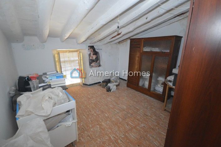 Image No.9-4 Bed Townhouse for sale