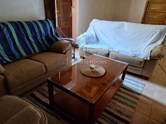 Image No.18-4 Bed Townhouse for sale