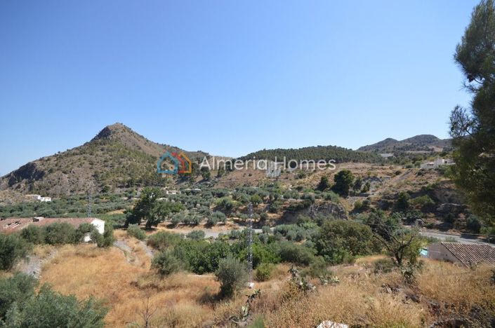 Image No.13-Maison de campagne de 4 chambres à vendre à Oria